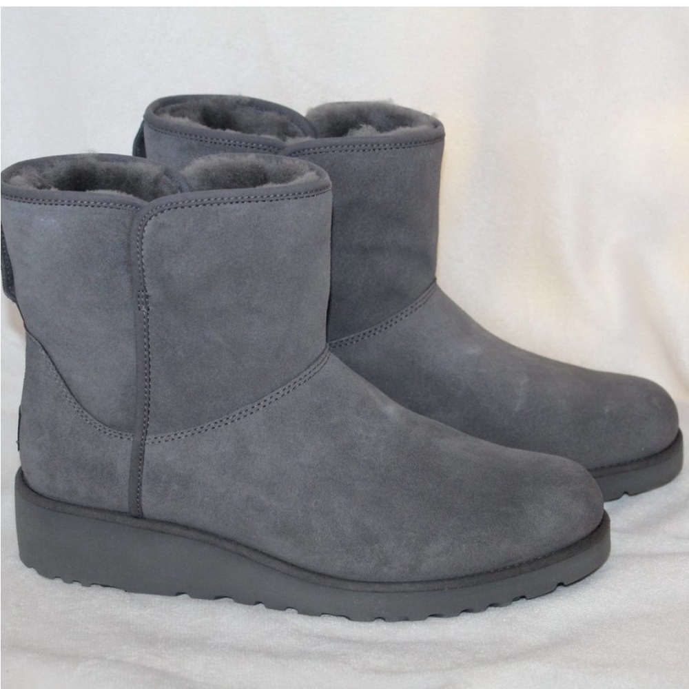 UGG Kristen Water Resistant Suede Boots - Grey - Womens 10M
